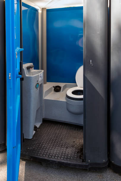 Best Emergency porta potty rental  in Luxemburg, WI