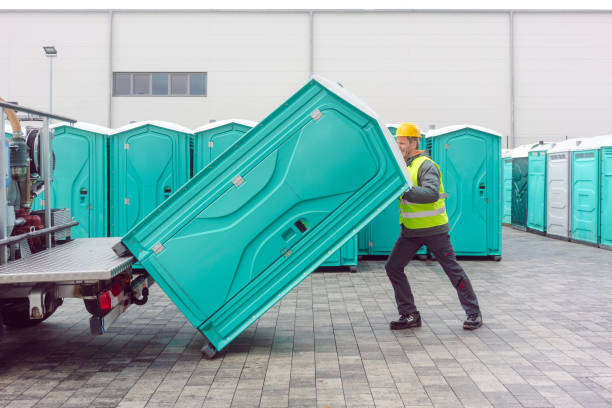 Best Construction site porta potty rental  in Luxemburg, WI